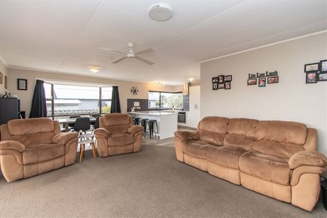 Photo of property in 26 Nikau Street, Inglewood, 4330