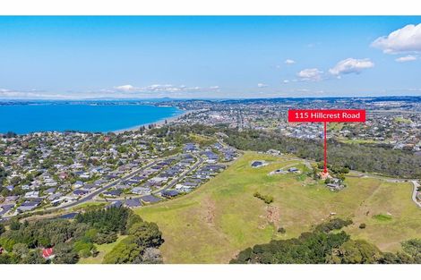 Photo of property in 115 Hillcrest Road, Hatfields Beach, Orewa, 0931