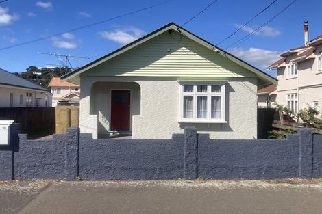 Photo of property in 20 Aparima Avenue, Miramar, Wellington, 6022