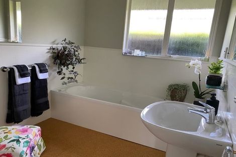 Photo of property in 248 Te Moana Road, Waikanae, 5036