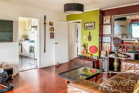 Photo of property in 1/4219 Great North Road, Glendene, Auckland, 0602