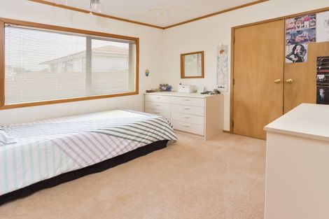 Photo of property in 23 Cornelian Crescent, Half Moon Bay, Auckland, 2012