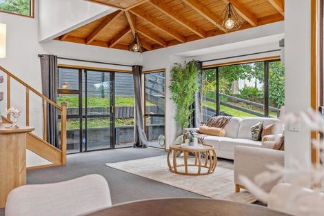 Photo of property in 1/86 Waimumu Road, Massey, Auckland, 0614