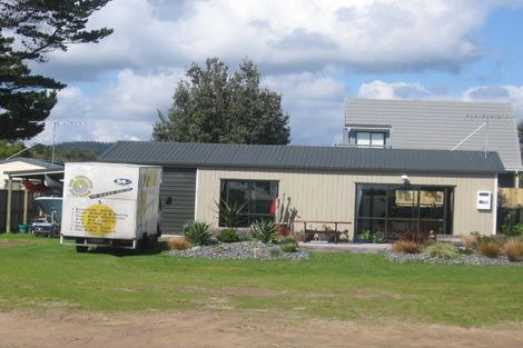 Photo of property in 127 Kowhai Avenue, Matarangi, Whitianga, 3592