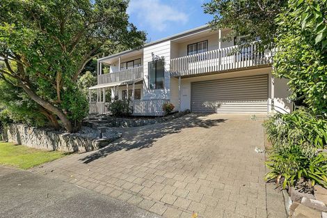 Photo of property in 5 Solway Place, Papakowhai, Porirua, 5024