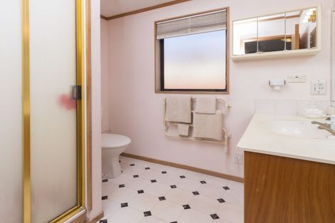 Photo of property in 23 Cornelian Crescent, Half Moon Bay, Auckland, 2012