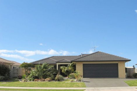 Photo of property in 591 Grenada Street, Papamoa Beach, Papamoa, 3118