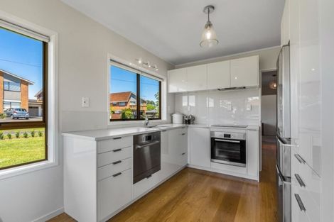 Photo of property in 2/39 Francis Street, Hauraki, Auckland, 0622