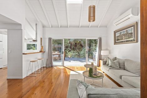 Photo of property in 264 Beach Road, Campbells Bay, Auckland, 0630