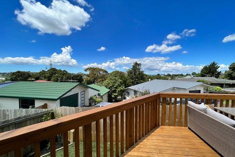 Photo of property in 78a Lincoln Park Avenue, Massey, Auckland, 0614