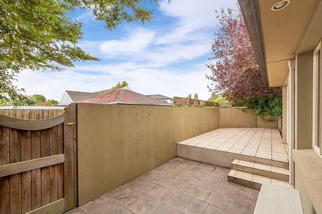 Photo of property in 72 Hounslow Street, Ilam, Christchurch, 8041