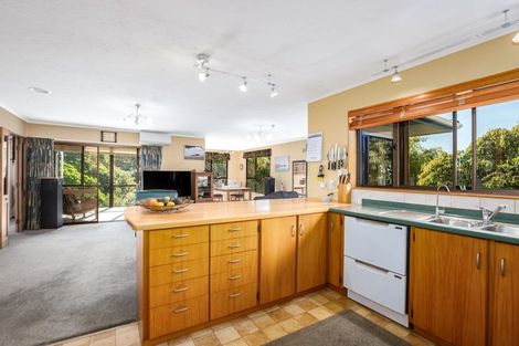Photo of property in 12 Exploration Way, Whitby, Porirua, 5024