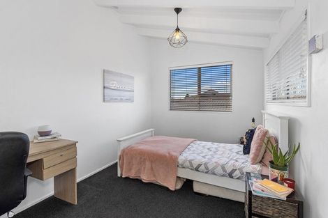 Photo of property in 1/23 Blighs Road, Strowan, Christchurch, 8052