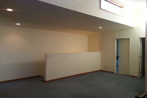 Photo of property in 22 Marina View, Paremata, Porirua, 5026