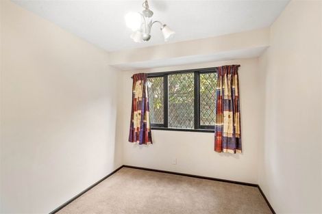 Photo of property in 2/4 Gleneagles Terrace, Ilam, Christchurch, 8053