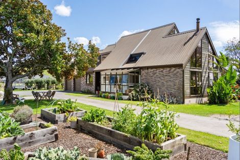 Photo of property in 635 Wainui Road, Wainui, Gisborne, 4010