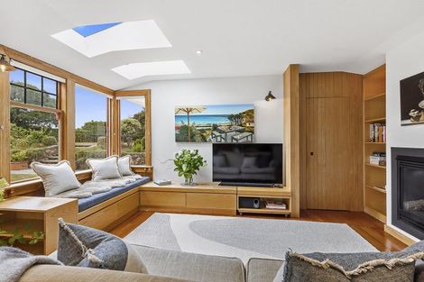 Photo of property in 11 Trelissick Crescent, Ngaio, Wellington, 6035