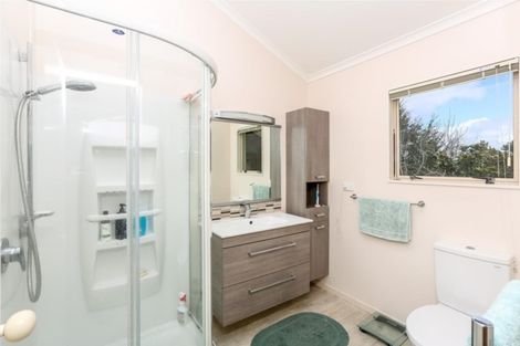 Photo of property in 1 Maple Crescent, Whalers Gate, New Plymouth, 4310
