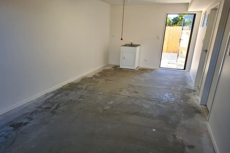 Photo of property in 8d Roys Road, Weymouth, Auckland, 2103