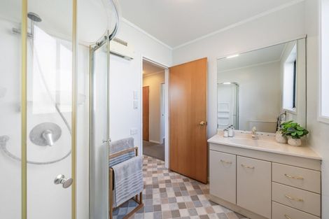 Photo of property in 16 King Street, Petone, Lower Hutt, 5012