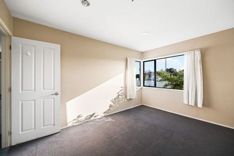 Photo of property in 14 Sudbury Court, Rototuna North, Hamilton, 3210