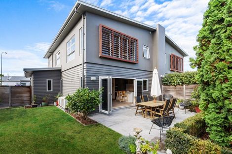 Photo of property in 10 Winston Lane, Ahuriri, Napier, 4110