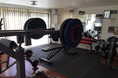 Photo of property in 18 Grenada Avenue, Forrest Hill, Auckland, 0620