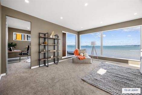 Photo of property in 4 Seawind Way, Hobsonville, Auckland, 0616