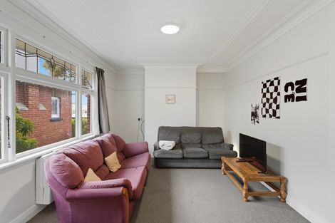 Photo of property in 31 Beach Street, Saint Clair, Dunedin, 9012