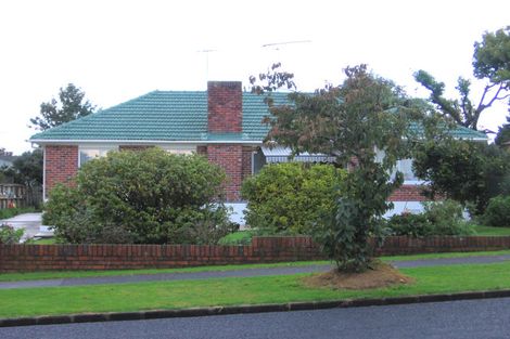 Photo of property in 13 Fitzroy Street, Papatoetoe, Auckland, 2104