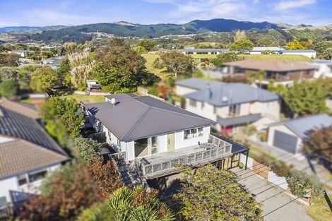 Photo of property in 6 Moa Road, Raumati Beach, Paraparaumu, 5032