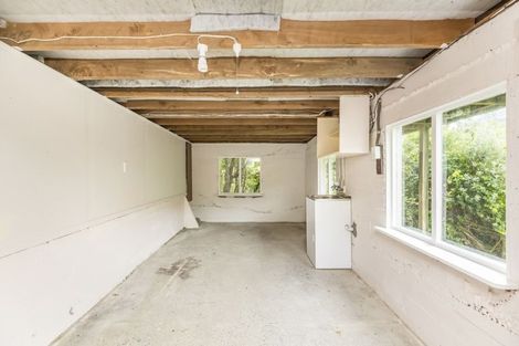 Photo of property in 31 Olivia Crescent, Tawa, Wellington, 5028