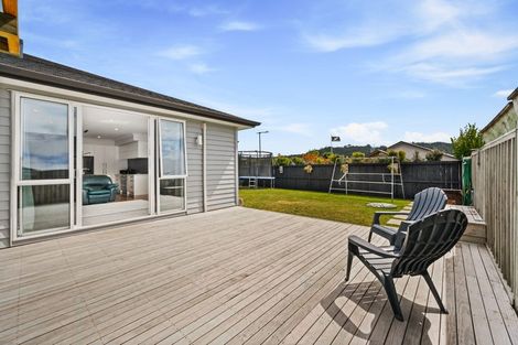 Photo of property in 1 Aporo Drive, Kumeu, 0810