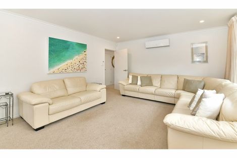 Photo of property in 43b Doment Crescent, Orewa, 0931