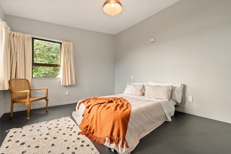 Photo of property in 19 Kaitawa Road, York Bay, Lower Hutt, 5013