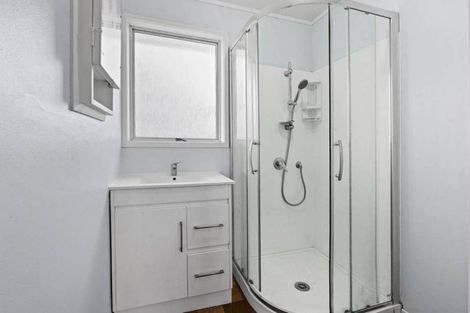 Photo of property in 1/58 Te Irirangi Drive, Clover Park, Auckland, 2019
