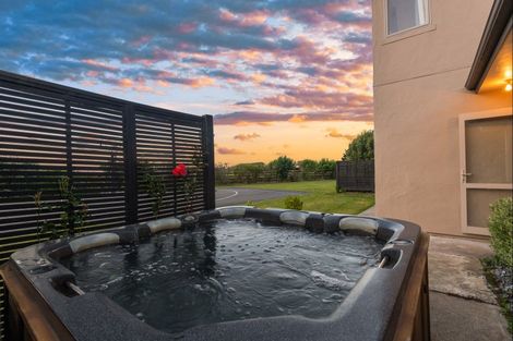 Photo of property in 72 Aranui Road, Kairanga, Palmerston North, 4475