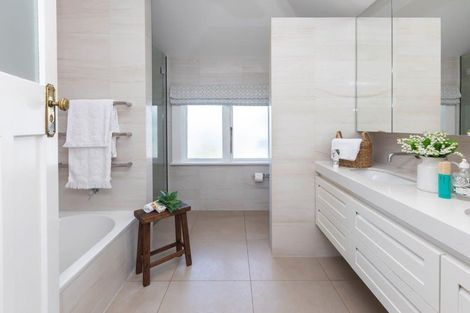 Photo of property in 37 Winchester Street, Merivale, Christchurch, 8014