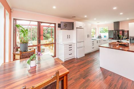 Photo of property in 25 Oakland Avenue, Saint Johns Hill, Whanganui, 4500
