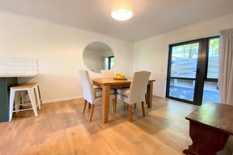 Photo of property in 48b Harmel Road, Glendene, Auckland, 0602