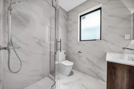 Photo of property in 5 Lawson Creek Street, Massey, Auckland, 0614