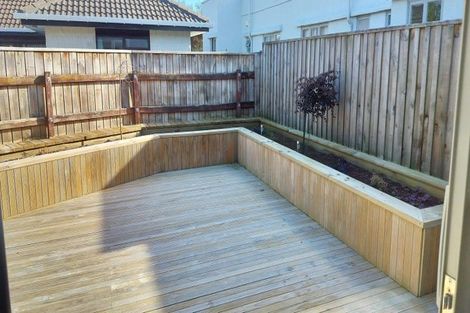 Photo of property in 24 Rangitira Avenue, Palmerston North, 4414