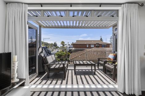 Photo of property in 1 Rita Street, Mount Maunganui, 3116