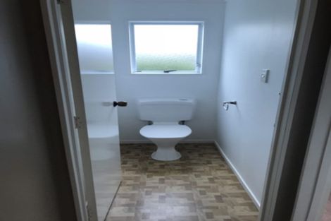 Photo of property in 2/33 Pisces Road, Glen Eden, Auckland, 0602