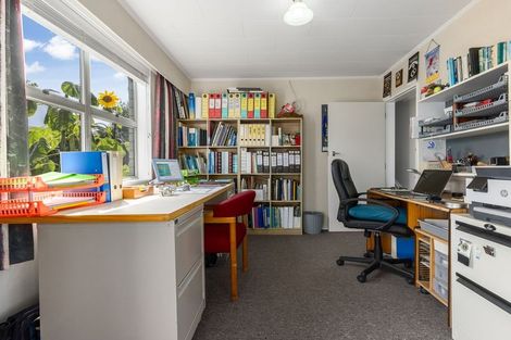 Photo of property in 635 Queen Street East, Levin, 5510