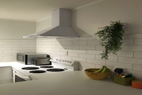 Photo of property in 2/9 Scarlock Avenue, Browns Bay, Auckland, 0630