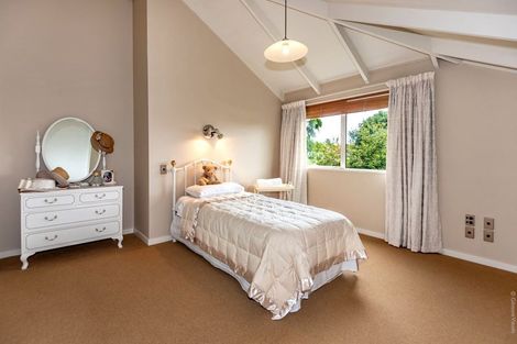 Photo of property in 11a Prossers Road, Saint Martins, Christchurch, 8022