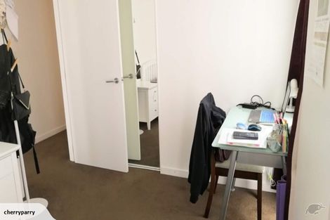 Photo of property in Terrace Heights Apartments, 10c/163 The Terrace, Wellington Central, Wellington, 6011