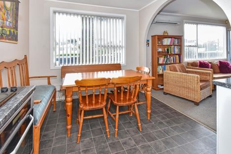 Photo of property in 1/36 Park Estate Road, Rosehill, Papakura, 2113
