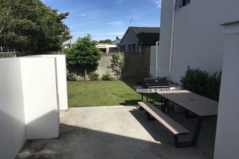 Photo of property in Amuri Park Apartments, 8/280 Bealey Avenue, Christchurch Central, Christchurch, 8013